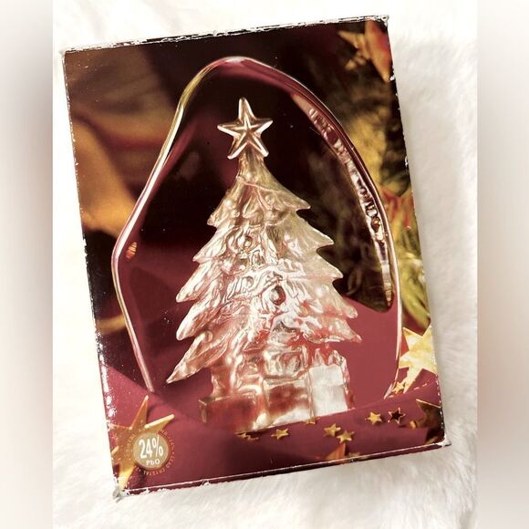 Vintage Cristal D’Arques Christmas Tree Paperweight with original box NWOT - Picture 1 of 4